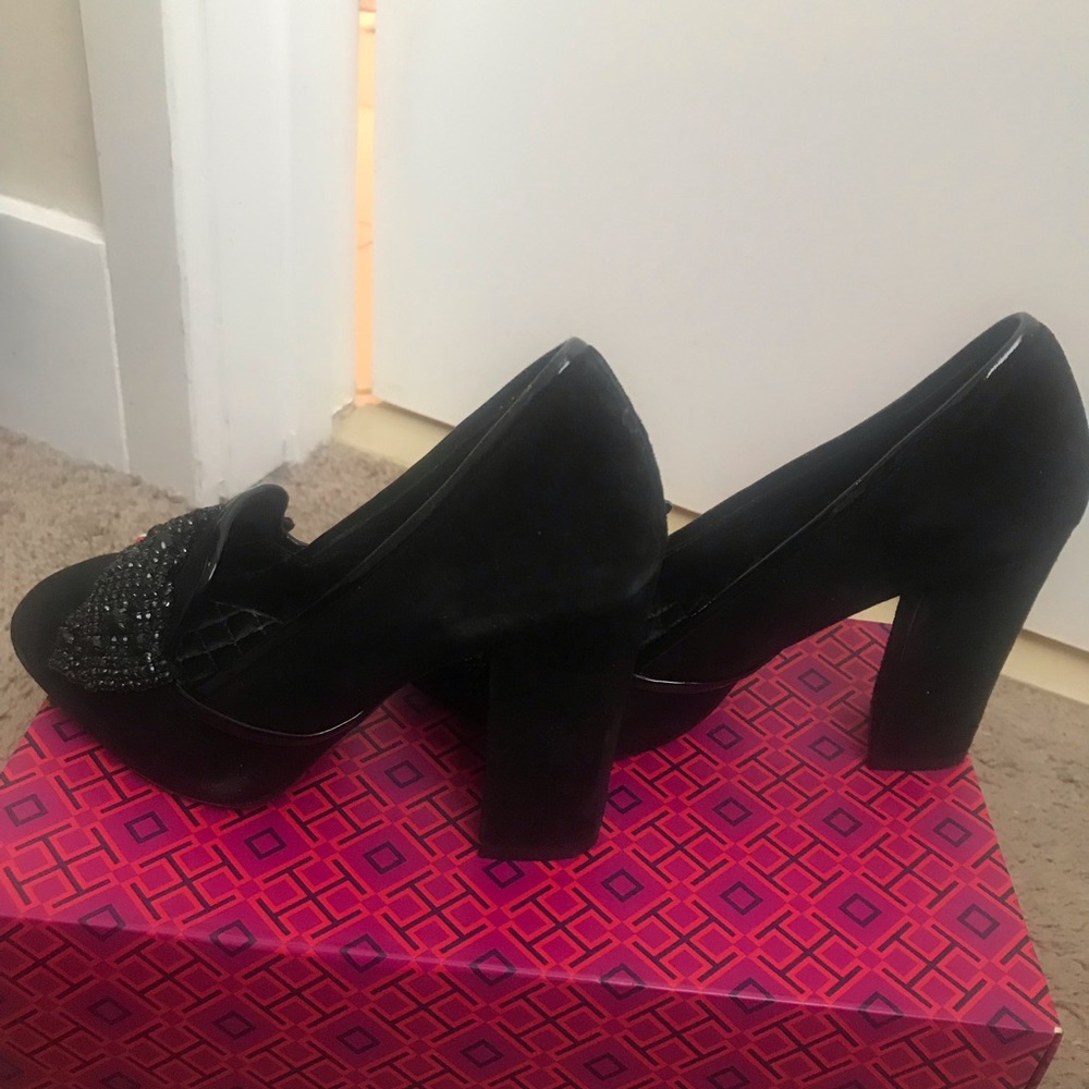 Tory Burch black suede pumps with bow